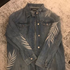 Express Women’s Jean Jacket w/ silver detail, M/L